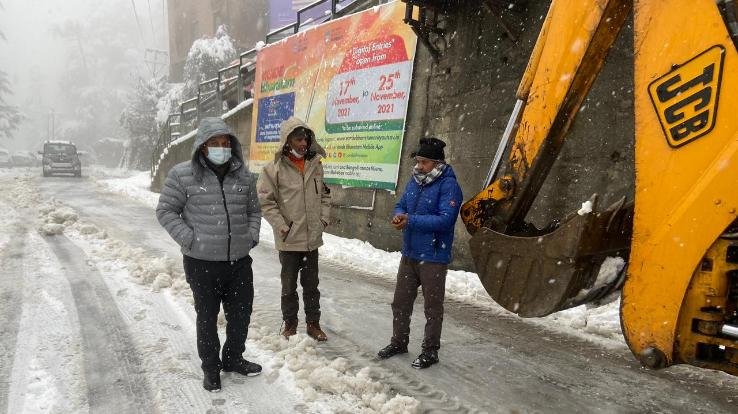 Deputy Commissioner took stock of the roads of Chhata Shimla