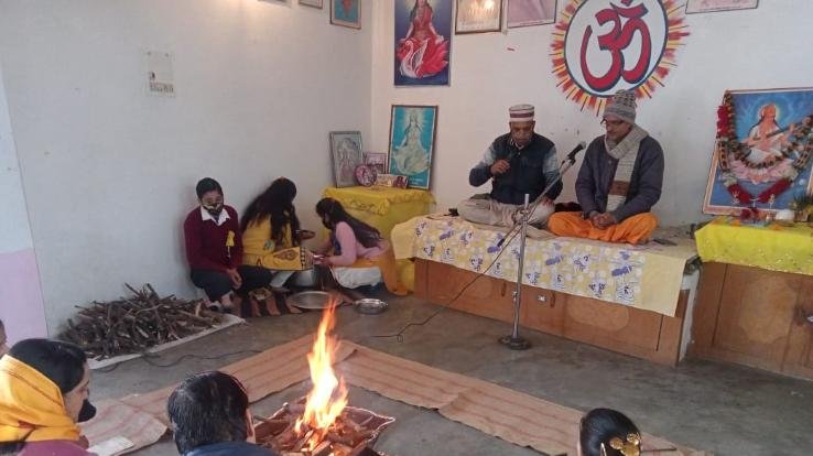 Havan-Yagna was organized on the occasion of Vasant Panchami