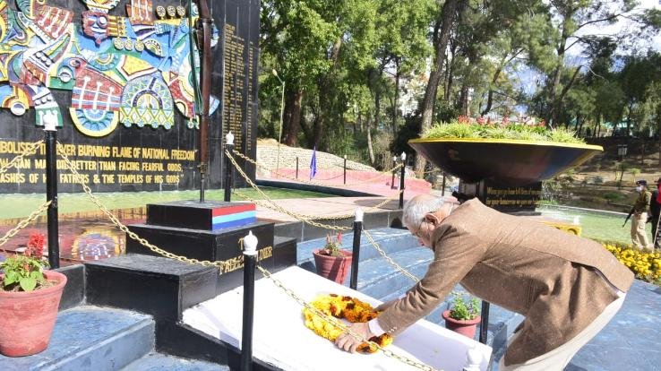 Governor pays tribute to martyrs at Martyrs Memorial Dharamshala