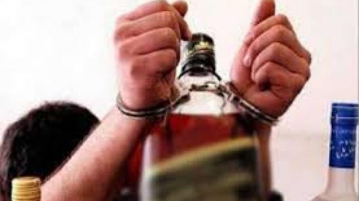 Jwalamukhi: Police recovered five bottles of country liquor
