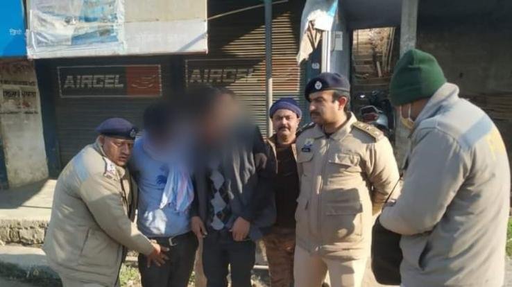 Dehra: Police caught 22 grams of heroine from two youths