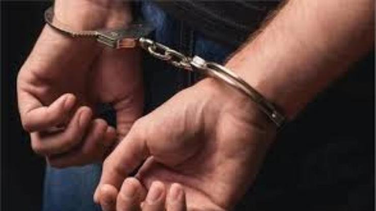 Jaswan / Paragpur: Sansarpur Terrace Police caught 24 bottles of liquor