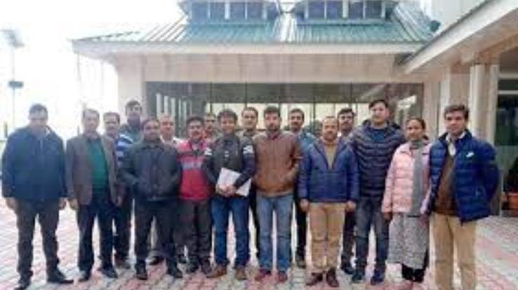 The clerical class is incurring losses, the government should make necessary amendments