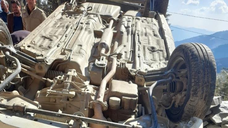 One killed in car accident, one injured