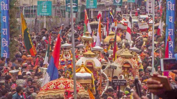 adhbhut hai mandi ki shivratri shradha aur bhakti se sarobar hota hai mahotsav