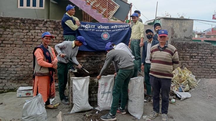 Remove polythene, save environment campaign, run in Dhundan school