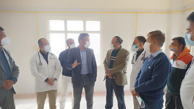 Palampur: Accelerate the construction work of the hospital building - Nipun Jindal