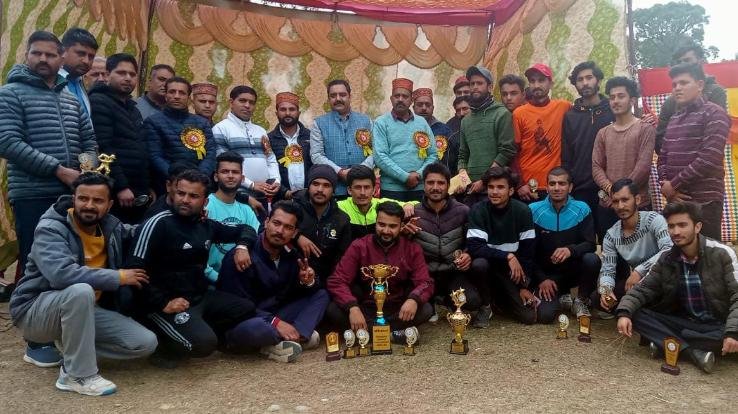 Nagari team became the winner in the ongoing cricket competition in Gopalpur