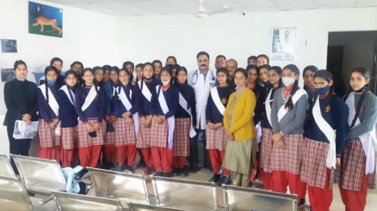 Students of Hamirpur and Nurpur reached Shri Balaji Hospital, activities of Jani Hospital