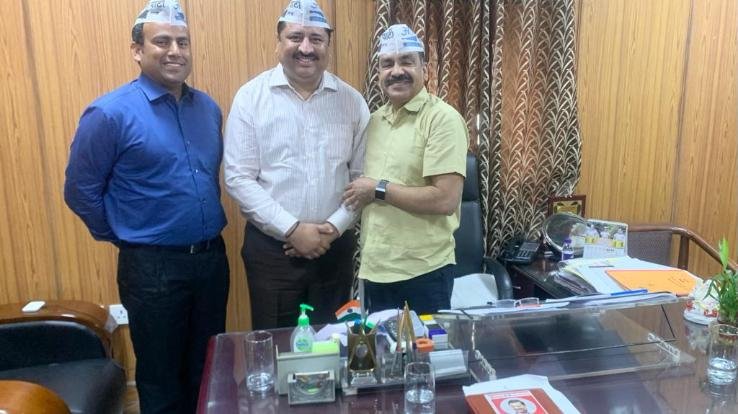 Shock to Himachal Congress, State Secretary Dharampal Chauhan joined AAP