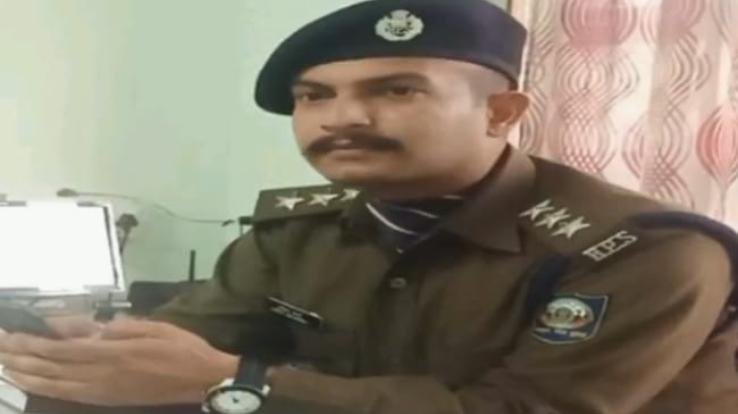 The first duty of all of us is to follow the traffic rules: DSP