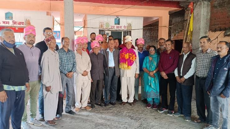 Jaisinghpur: Gandad Holi fair started with flag worship