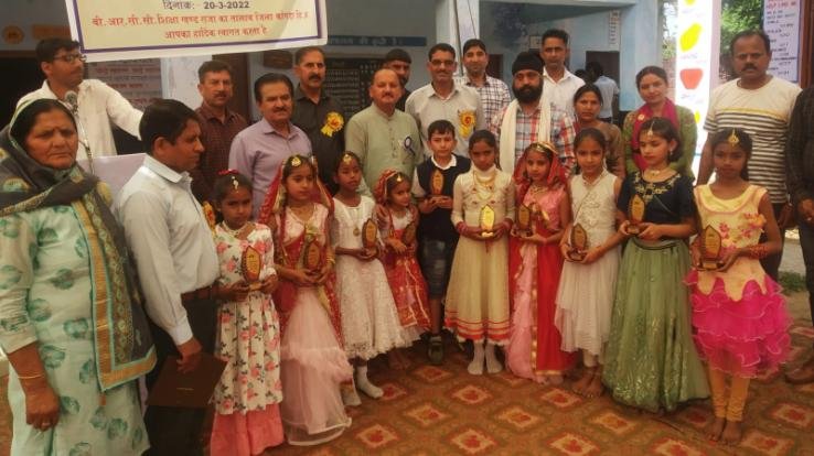 Management committee honor and community participation program organized