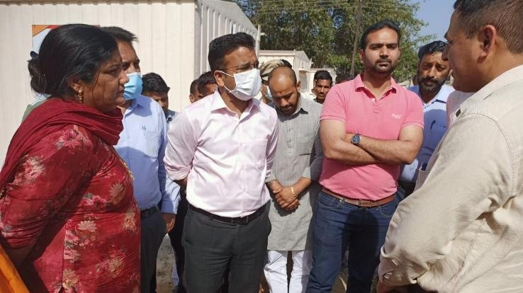 Deputy commissioner visited make shift hospital and grain market, also took stock of construction works