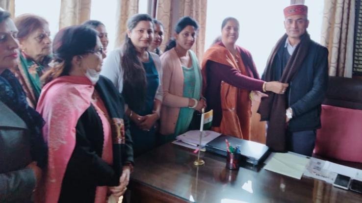 Officials of Ladli Foundation Kangra made a courtesy call on the District Tourism Development Officer