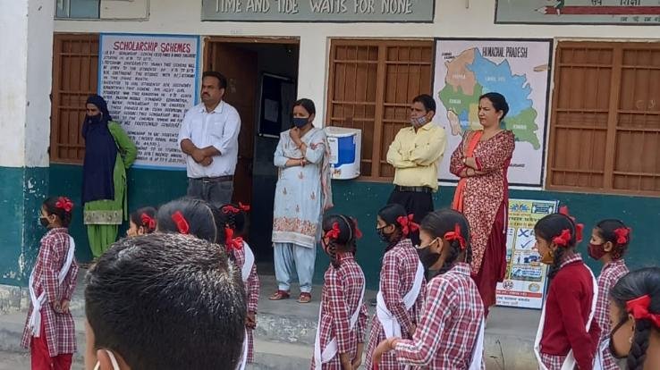 Information about anemia given to children in Kashlog school