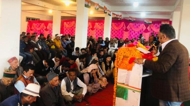  Priority will be given to roads in Sharachali area: Rohit Thakur