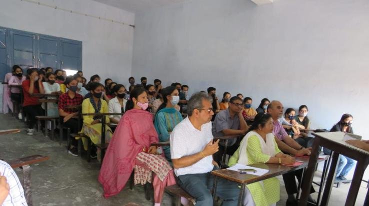  Speech competition and poster making competition organized in Physics Department at MCM DAV College, Kangra on World Earth Day.