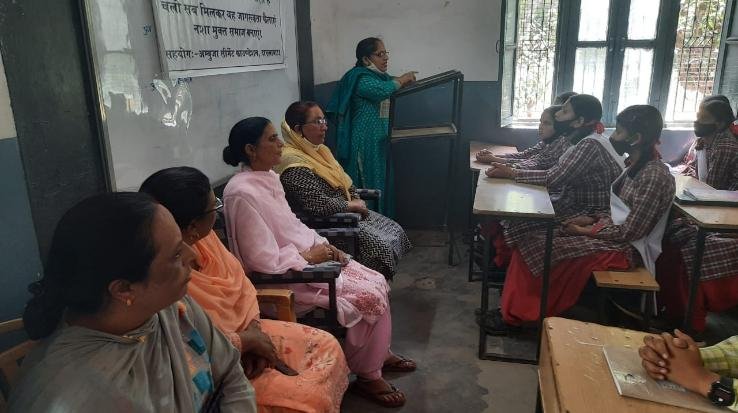 Made people aware about drugs in Dhundan school