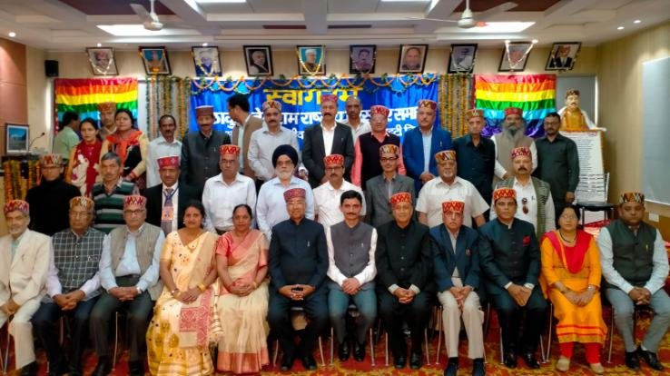  Literary writer Amardev Angiras honored with National Award