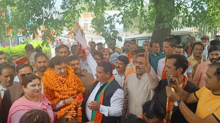 BJP gives due preference to scheduled caste society in government and organization: Sikander
