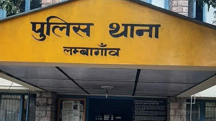 Soma stone crusher, case registered against six people for illegally carrying mining material.