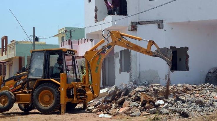  Municipal Corporation issued notice to remove illegal construction