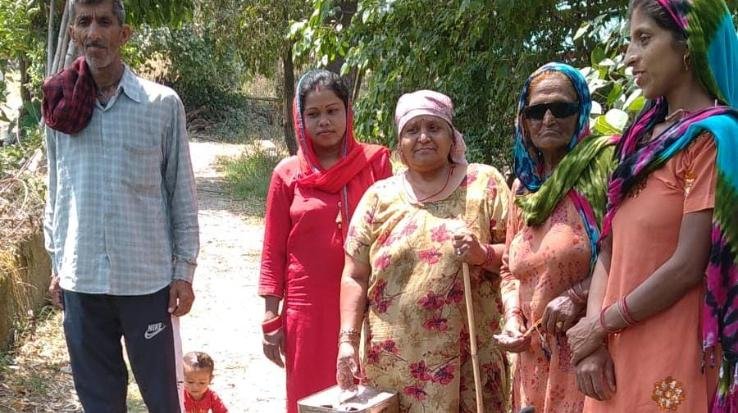 Anger among people due to non-supply of water in Panchayat Lag for a month