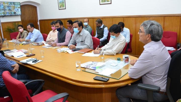 75 Amrit Sarovar being built in each district under Catch the Rain program : Ram Subhag Singh