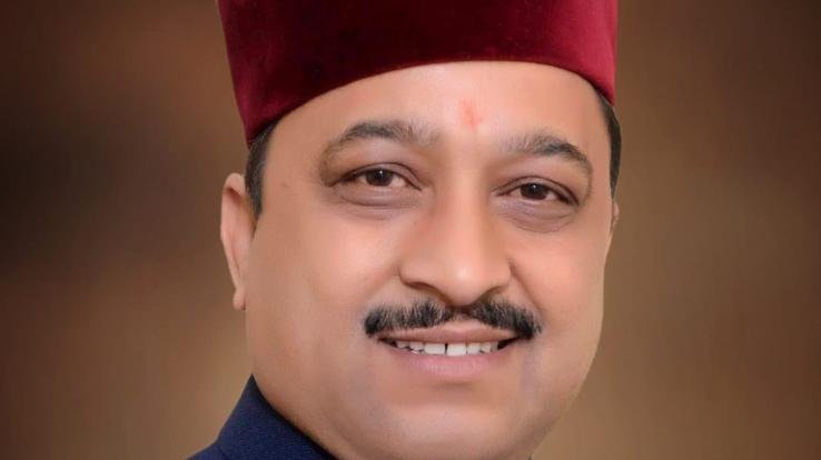 Health facilities of Aam Aadmi Party's Delhi government are in bad shape, their health minister Jain has become a political tourist in Himachal: Kashyap