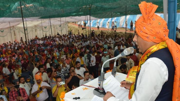 Chief Minister laid the foundation stone of Lord Parshuram Sanskriti Bhavan in Kangra