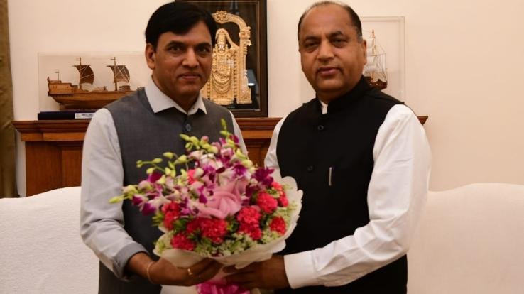 Jai Ram Thakur meets Union Health and Family Welfare Minister
