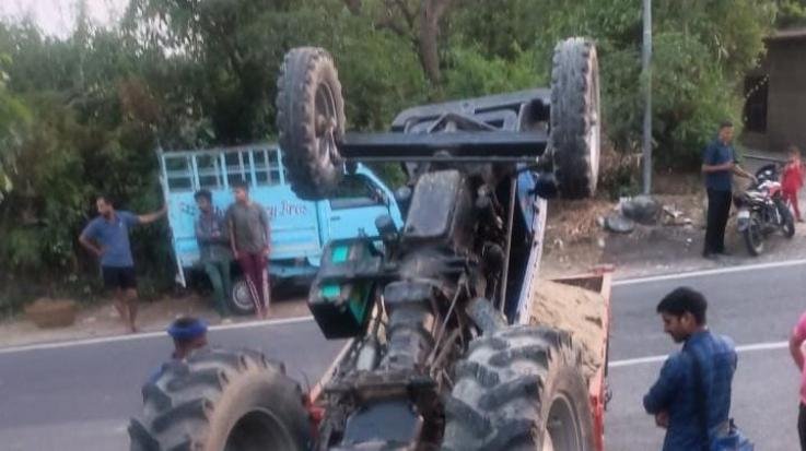 Tractor overturned unbalanced