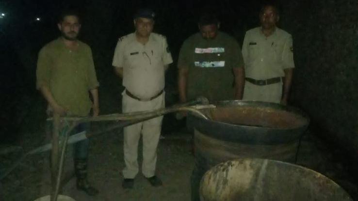 One arrested with ten thousand milliliters of illicit liquor
