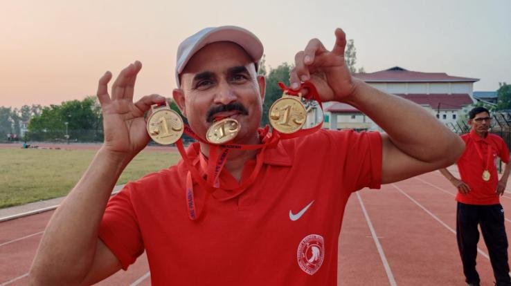Mathur Dhiman won three gold medals in Fit India Teachers' National Games