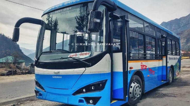 Solan: New HRTC buses reached Baddi by boarding goods train from Bangalore