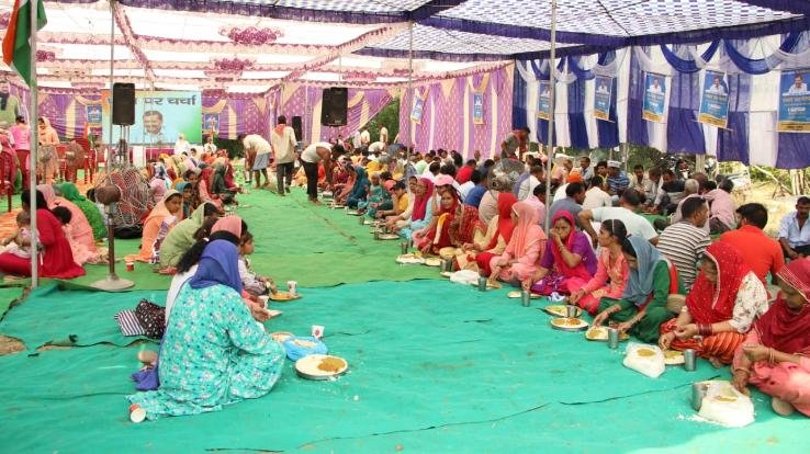 Huge crowd of people came in the discussion on the Dham of 'Aap' held in Nadaun