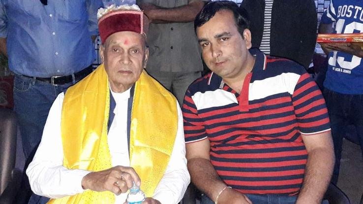 Membership given to Manoj Sharma Happy in the executive committee of BJP Mandal