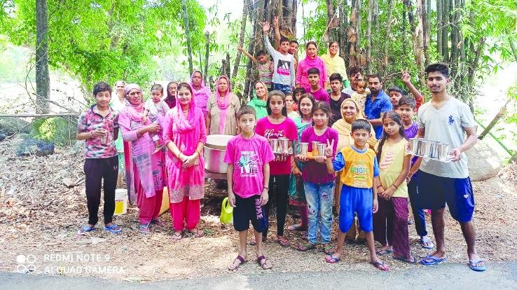 Sweet water served near Baloti bridge in Sihotu