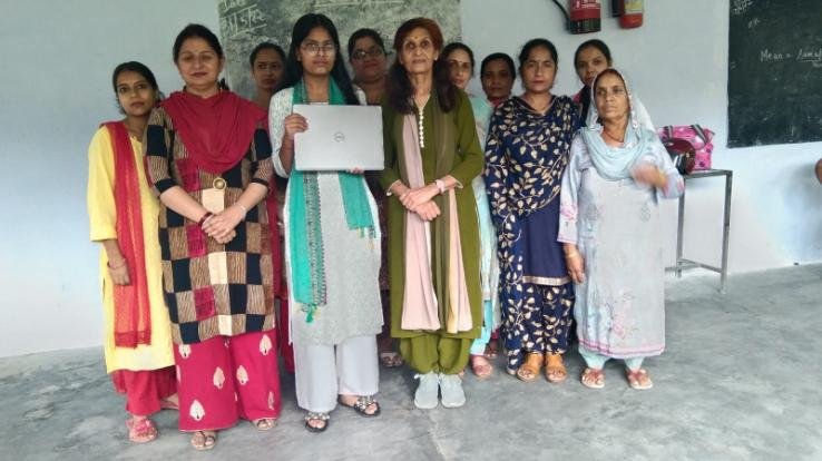 Bandla school student got laptop