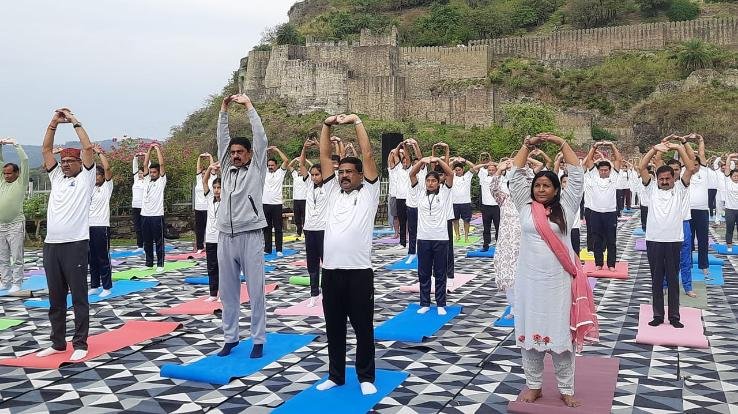 vision of a healthy India will come true only through yoga - Dharmendra Pradhan