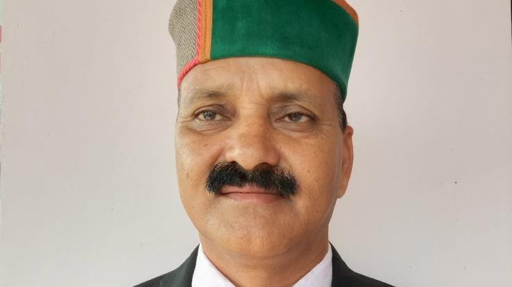 Kewal Chaudhary, the head of the Panchayat's Khali, supported the Zilla Parishad employees