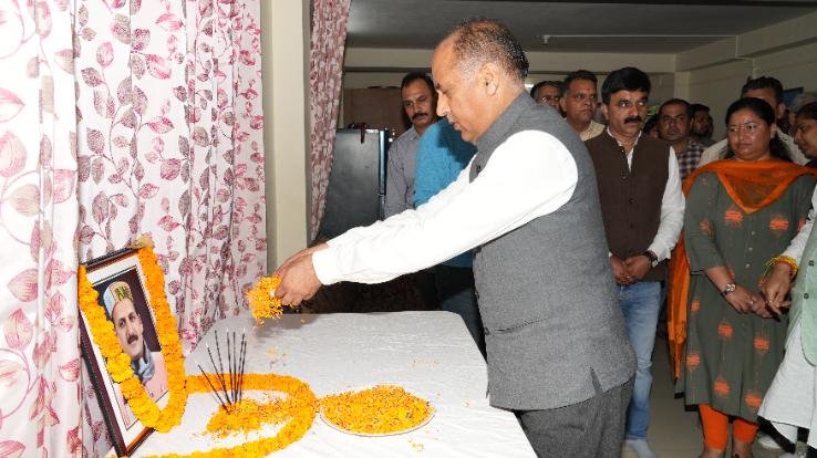 CM pays soulful tribute to late Rakesh Babli