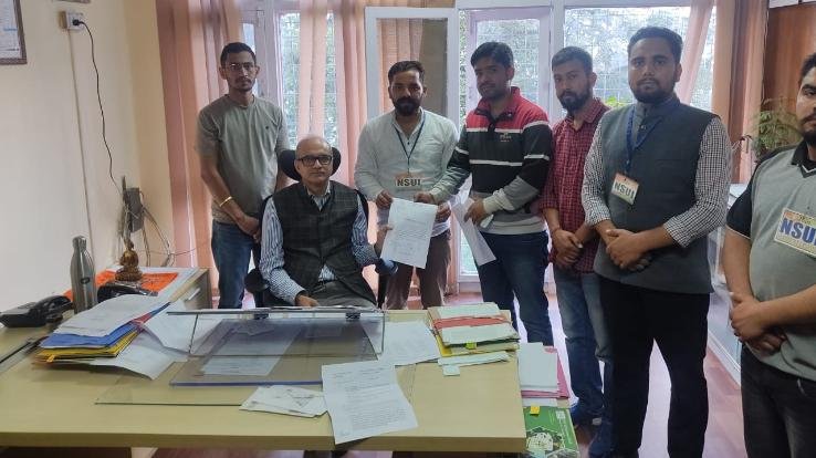 Former Chief Minister Late. HPU to be named after Virbhadra Singh - NSUI