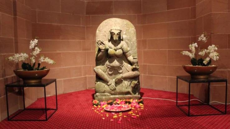 1200 year old elf statue stolen from India was brought back from London after 40 years