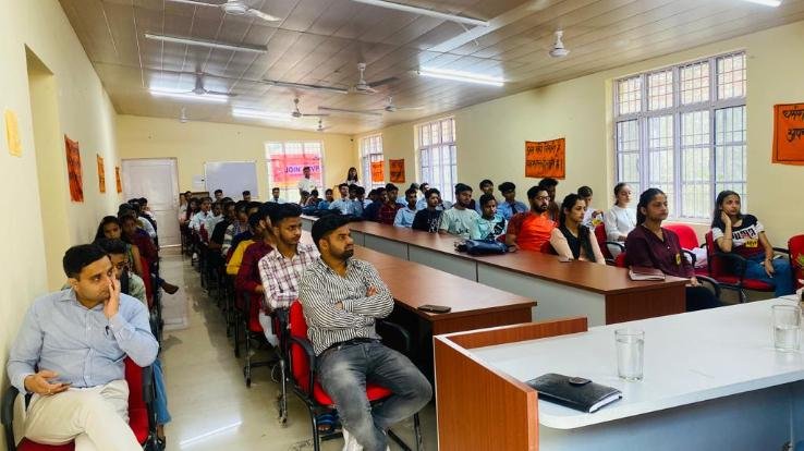 Seminar organized by AVBP on the foundation day of the unit in the college