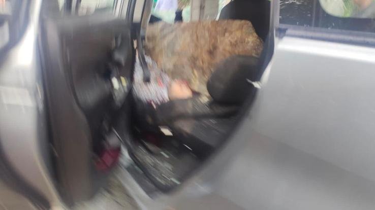 1 killed, 3 injured when a stone fell on a moving vehicle in Shimla