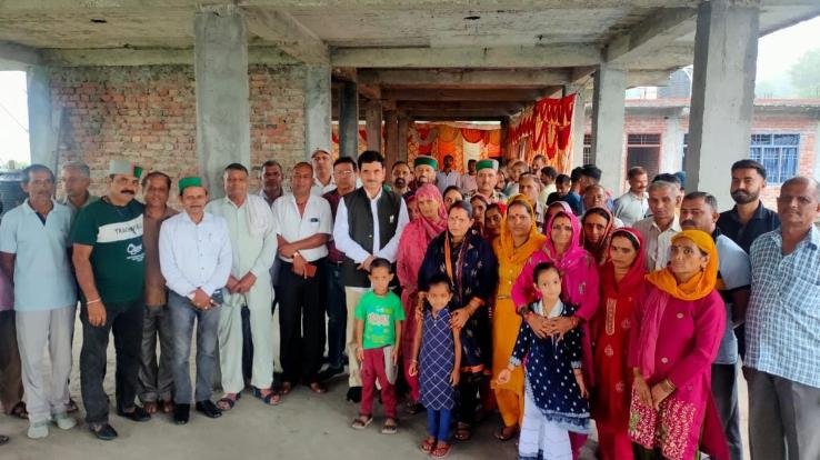 Panchayat Daseran-Neri, MLA Sanjay Awasthi listened to the problems of the people