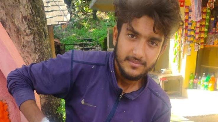 Terror of monkeys in Panchayat Kadoa, young man injured