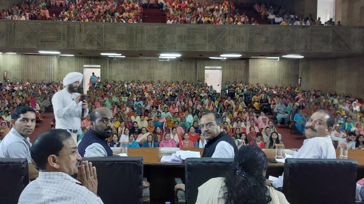 A special program of 350 Mahila Mandals registered under Palampur Assembly Constituency was organized by Dev Surya Himalaya Organic FPO